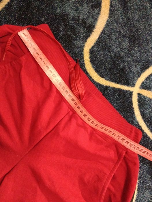 Спортивний костюм тонкий на дівчинку 11-12 років