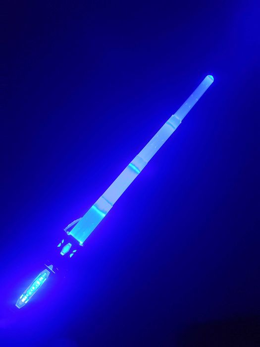 Світловий меч – іграшка Star Wars зі світловими та звуковими ефектами