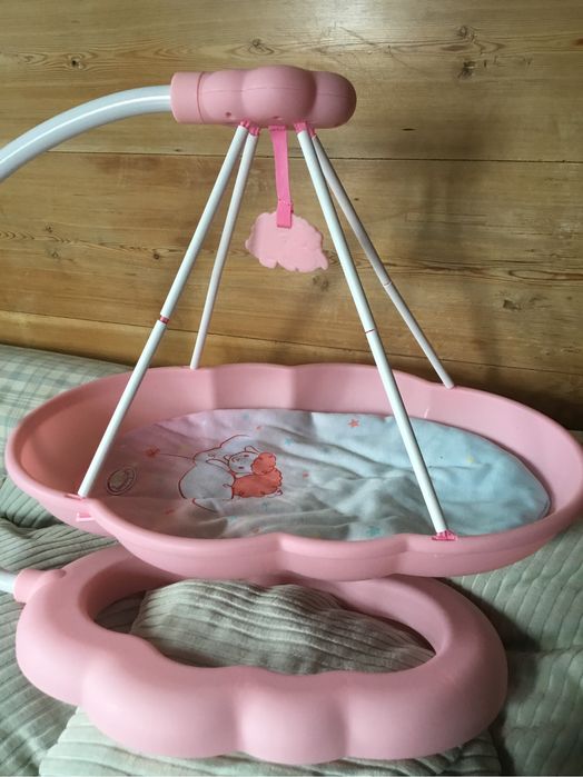 Cama baloiço para boneca