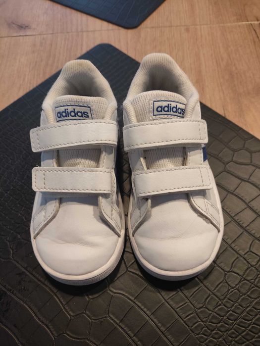 Adidasy dziecięce, rozm 23