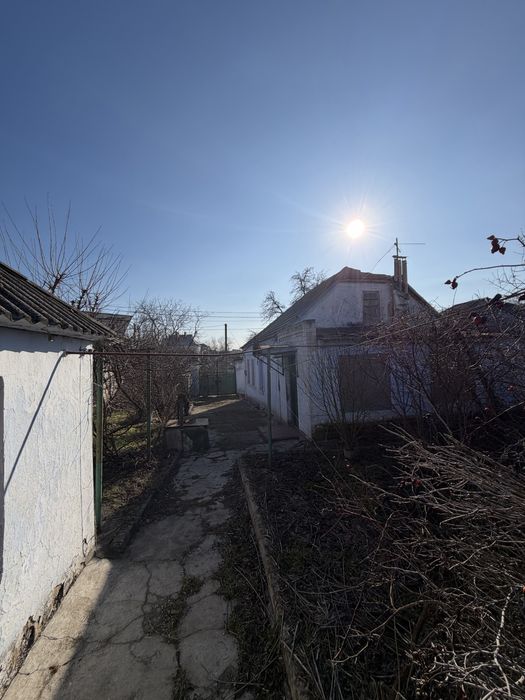 В продажу 3 к будинок на 13 лінії, землі - 6 соток