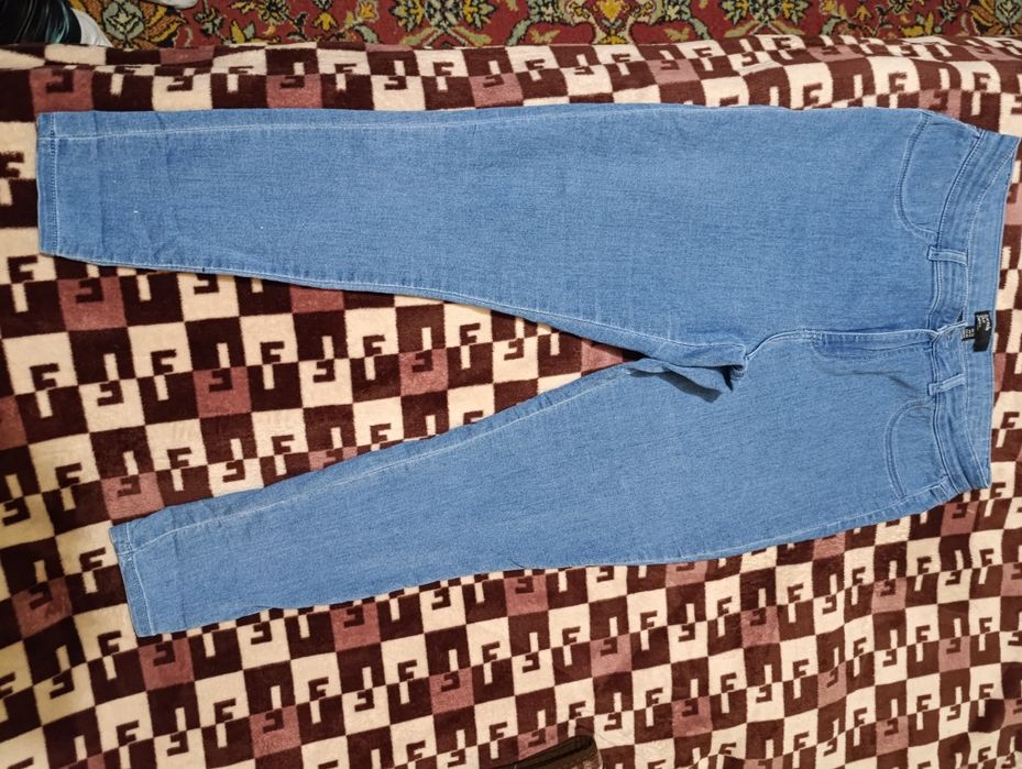 Продам б/в джинсові лосини.