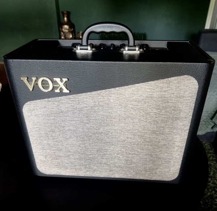 Amplicador VOX AV15
