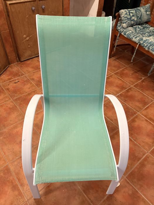 Mesa tampo vidro com 4 cadeiras