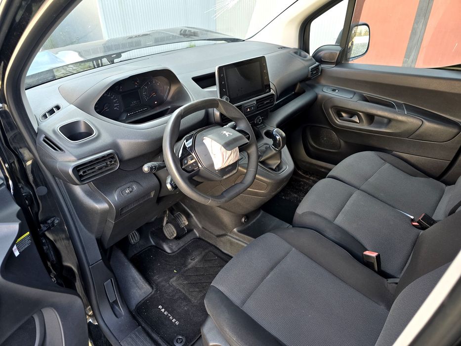 Peugeot Partner 1.5 BlueHDI 03/2021 Nacional c/ caixa térmica