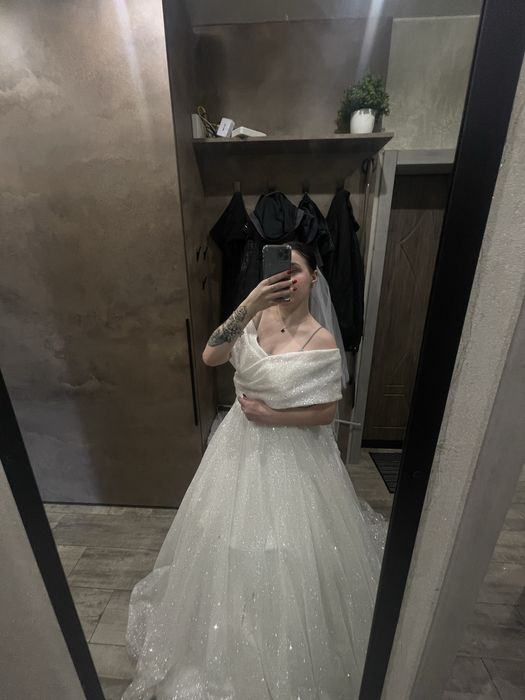 Свадебное платье