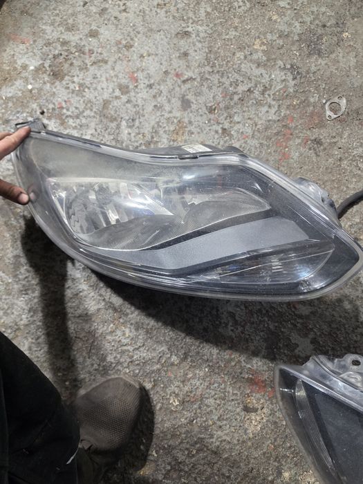 Lampa reflektor ford fokus mk3 europa