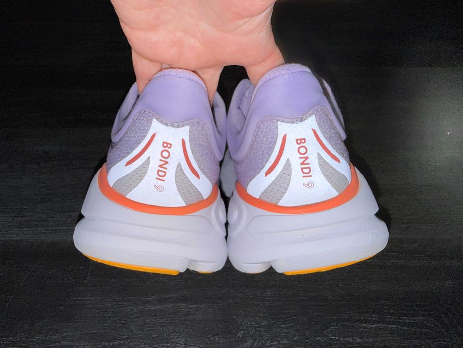 Кросівки бігові Hoka Bondi 9, оригінал, р-р 41,5, устілка 26,5-27 см