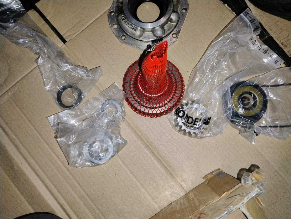 Ремонт редукторів Oros