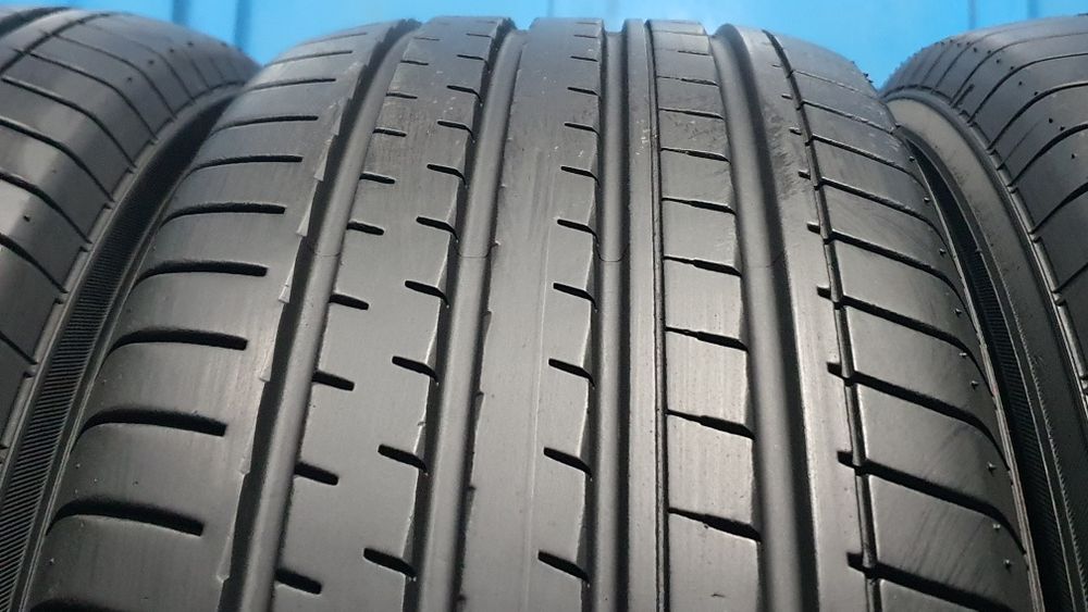 235/60 R18 Markowe opony letnie Yokohama  - bez napraw  - Rok 2022