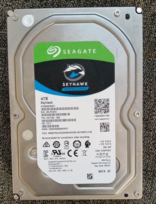 Продам новый жёсткий диск sea gate 4 ТВ
