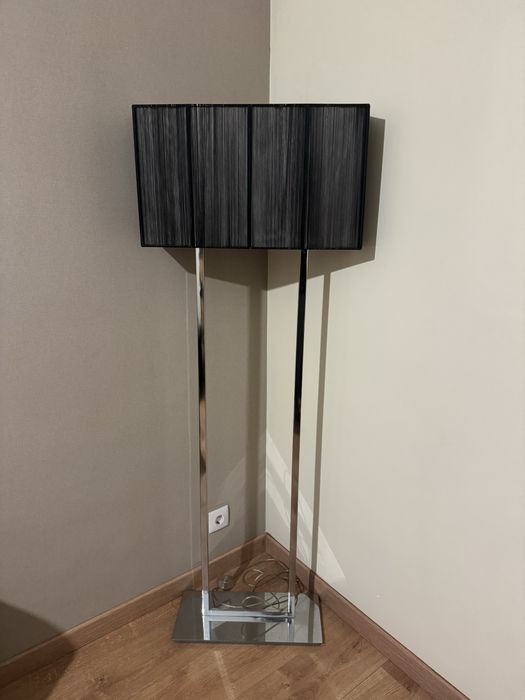 Candeeiro de Pé | Peça de Desing