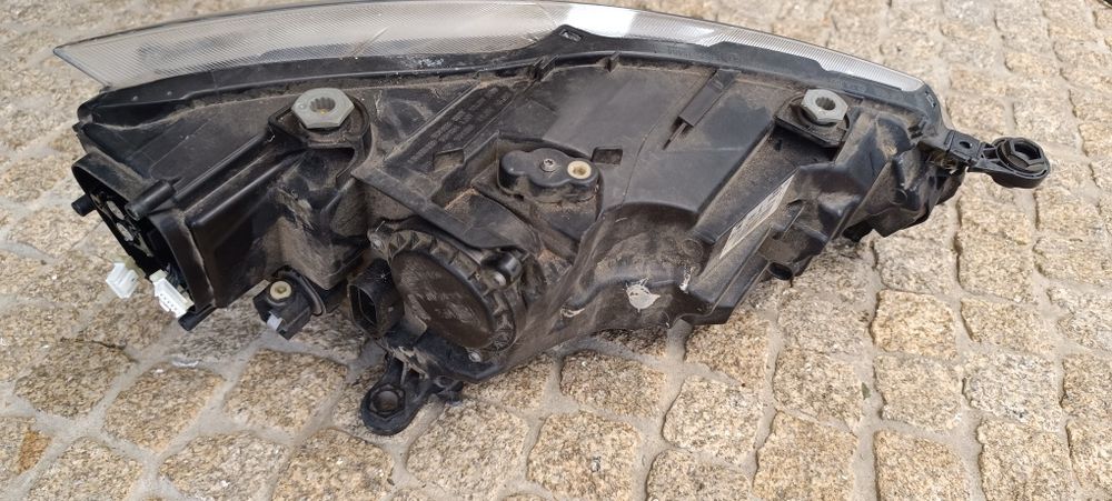Farol ótica SEAT Ibiza/ Arona Led