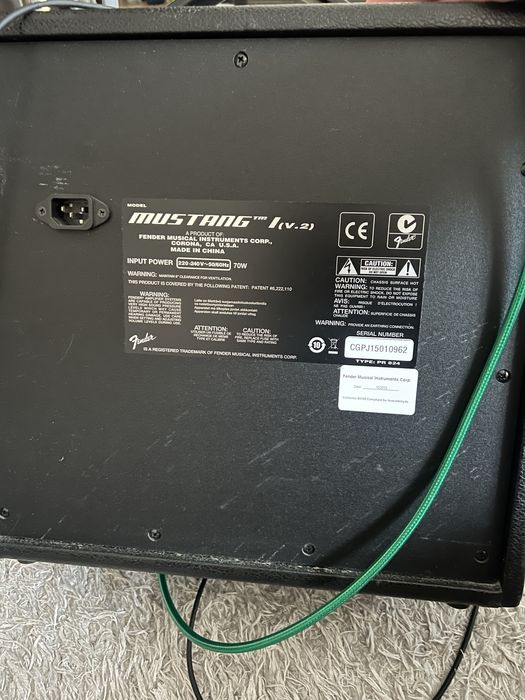 Fender Mustang I V2 гітарний комбопідсилювач /комбік для електрогітари