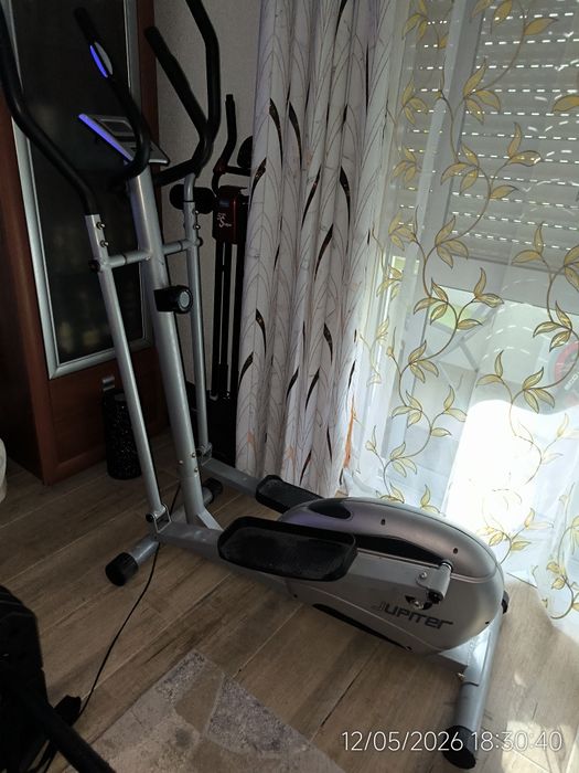 Jupiter Elliptical Trainer482693927257384960