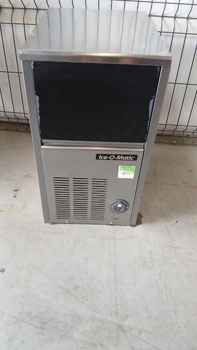 Kostkarka do lodu ICE   22kg/24h