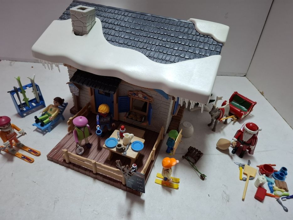 Playmobil schronisko w zimie