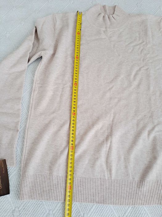 Джемпер з тонкої пряжі  р.XL  Новий.