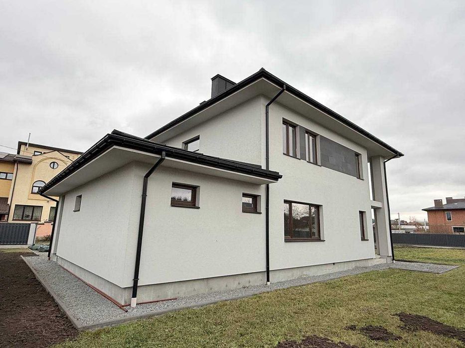 Продаж будинку смт. Брюховичі