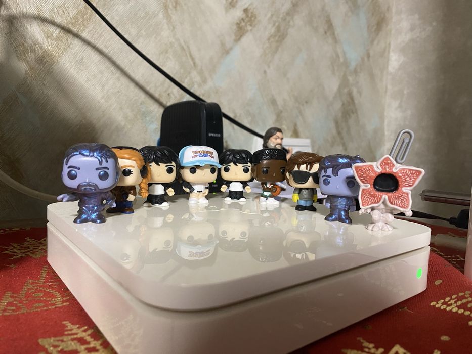 Kinder joy Stranger things очень странные дела Дивні дива