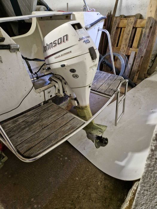 sprzedam jacht motorowy