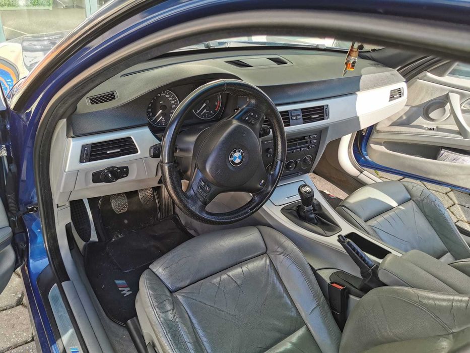 Vende se BMW 320D