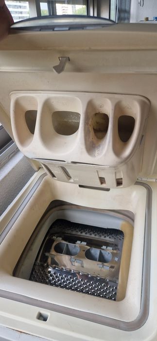 Título do AnúncioMáquina de Lavar Roupa Carga Superior Whirlpool AWT 2258/1 (5kg) – Ultra-Compacta!