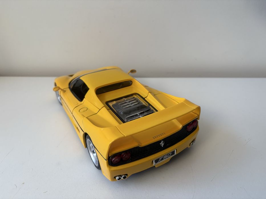 Model Ferrari F50 1:18 Maisto (bburago welly)