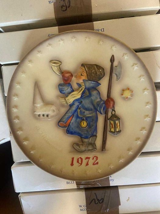 Тарілки колекційні M.J. Hummel Goebel Annual 1971-1995