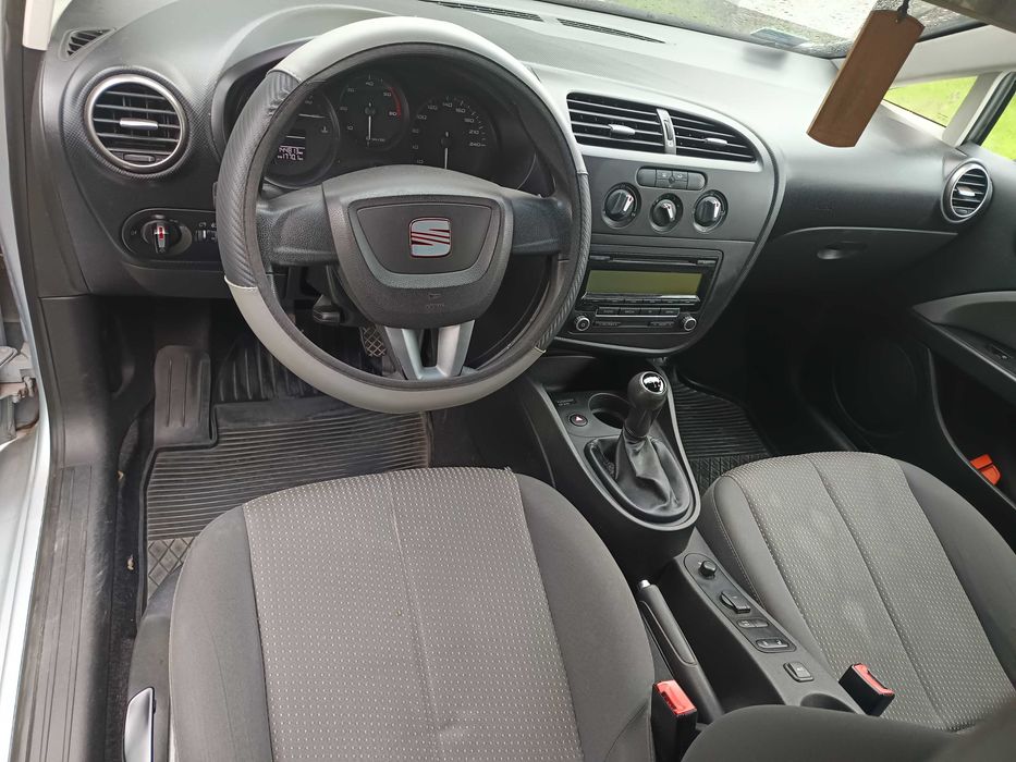 Seat Leon 2010 mały przebieg