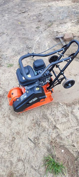 Zagęszczarka 60 kg- Wynajem