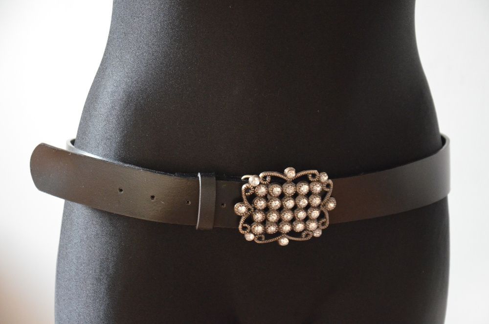 Pasek damski - ozdobna klamra