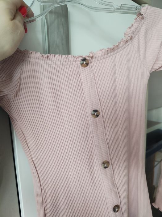 Sukienka pudrowy róż  S M długi rękaw prążkowana