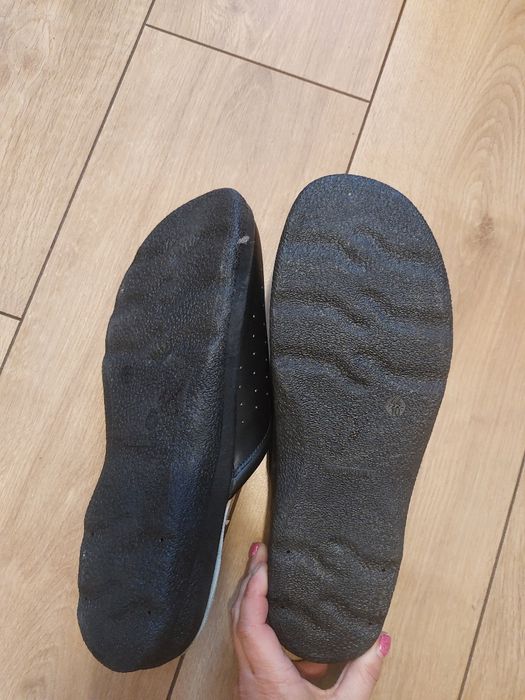 Nowe klapki medyczne czarne włoskie anatomico 44 męskie