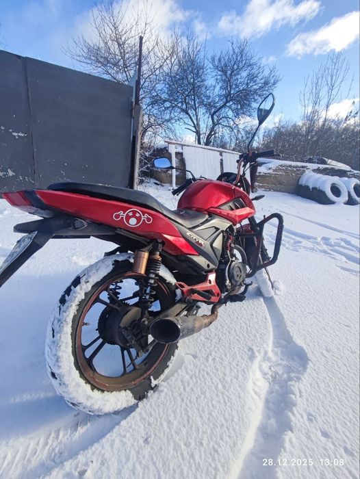 Продам мотоцикл Lifan 200 в отличном состоянии с переоформлением