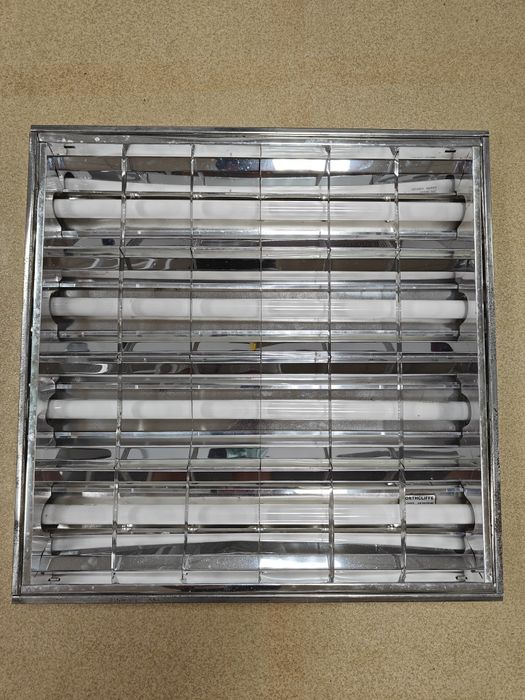 Світильники растрові прихованого монтажу 4*18Вт