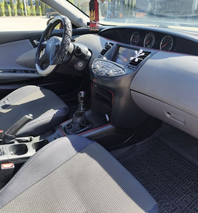 Nissan primera p12