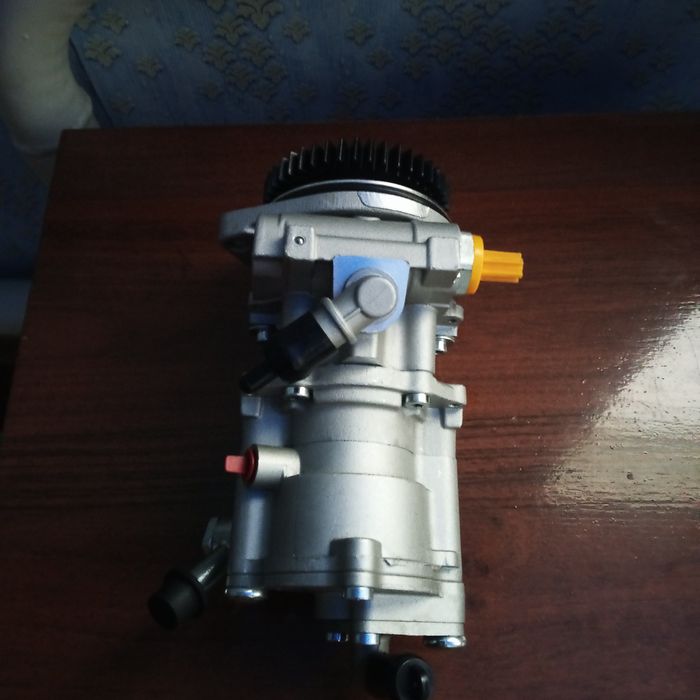 Насос ГУР vw lt35 об'єм 2 8l 1996-2006р з ваакумом (новий)