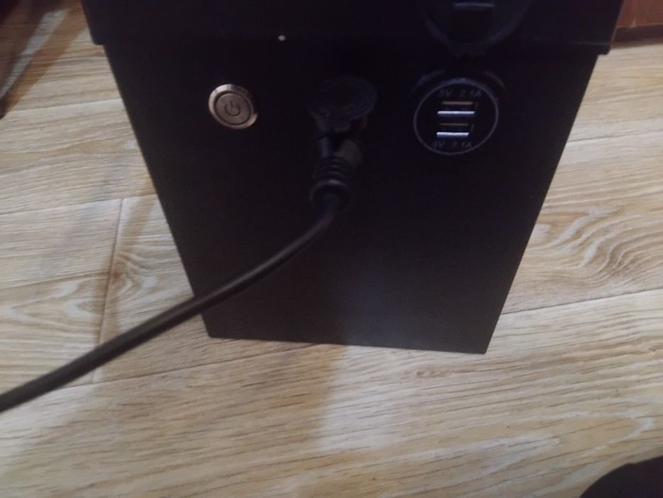 Система резервного живлення, інвертор, аккумулятор, зарядна станція