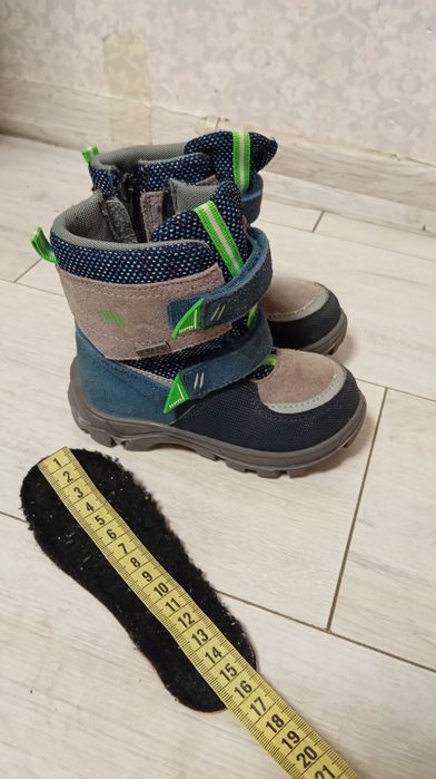 Кросівки, хайтопи (ботінки), сапожки 25-26 розмір