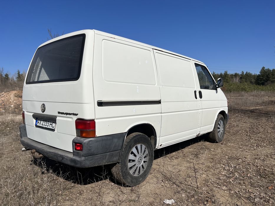 Volkswagen Transporter 2.4 1996, vw t4
