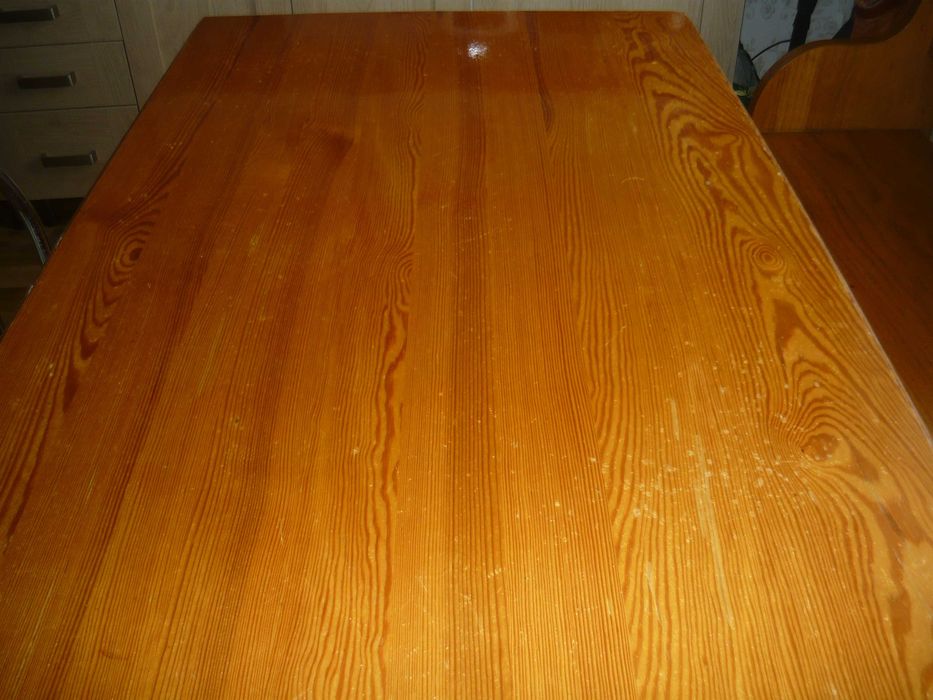 Sprzedam stół drewniany z ławą