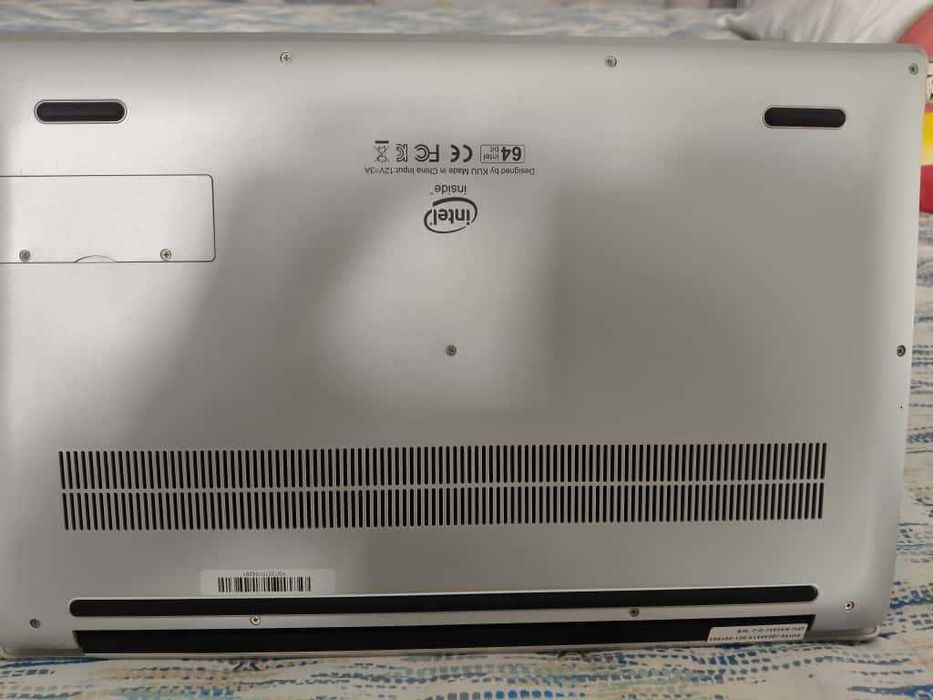 Portátil KuTech 15.6” NOVO | 16 GB RAM | 256 GB SSD | Windows 11 Pro