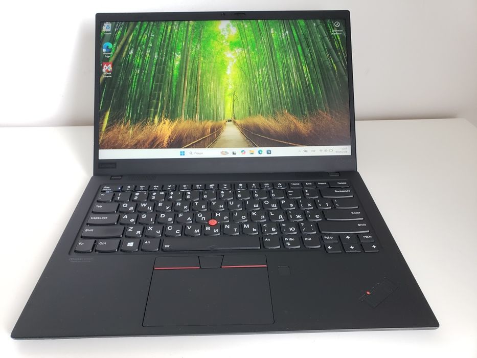 Найлегший ноутбук Lenovo Thinkpad X1 Carbon 7th, 14" 2K IPS, I7-8665U, 16Gb RAM, 256Gb NVMe