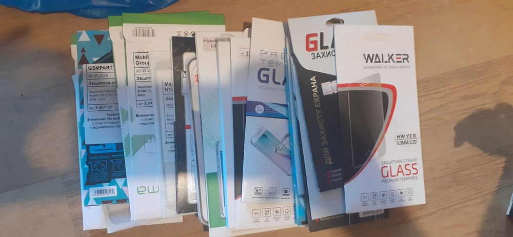 Защитные стекла для Fly и Huawei