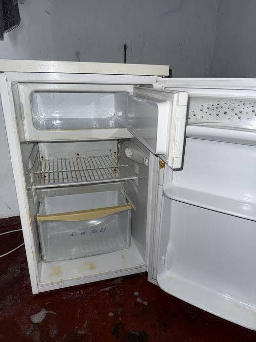 холодильник в робочому стані