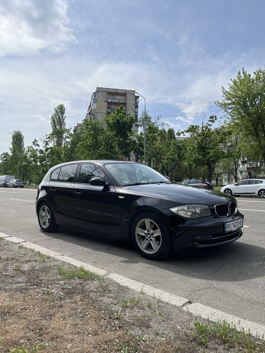 ТЕРМІНОВО продаю бмв е87