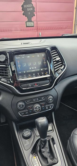Jeep Cherokee 3.2 4x4