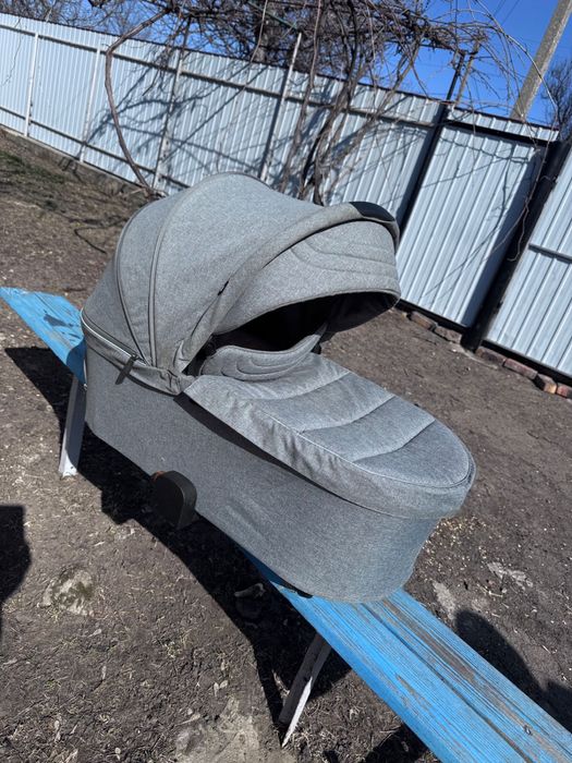 Продам дитячу колиску
