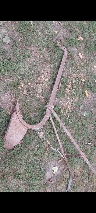 Плуг окучувач конный.